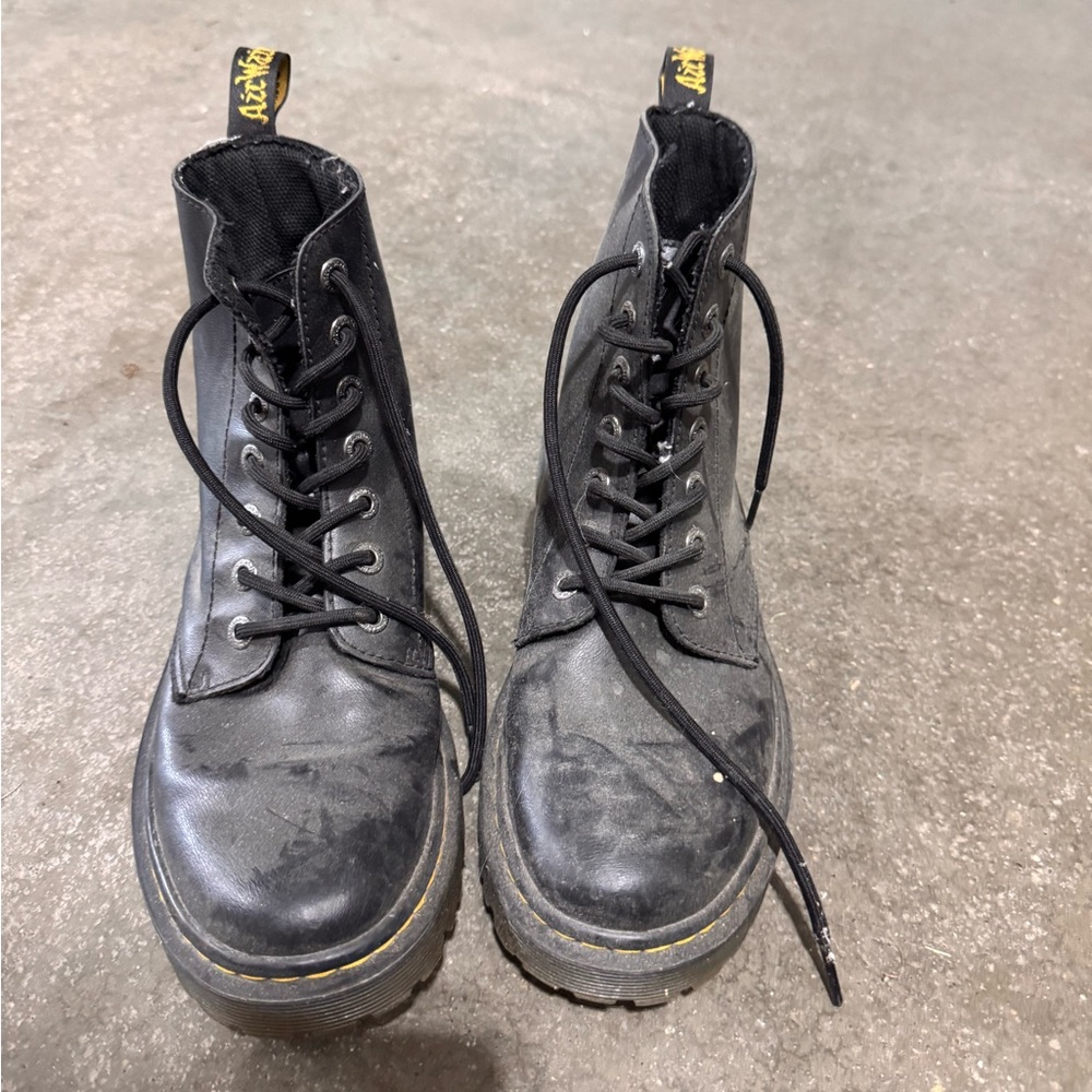 Doc Martens, Size 9, black